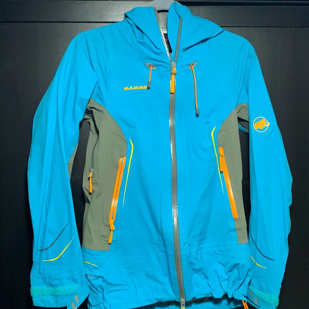 MAMMUT Jacket